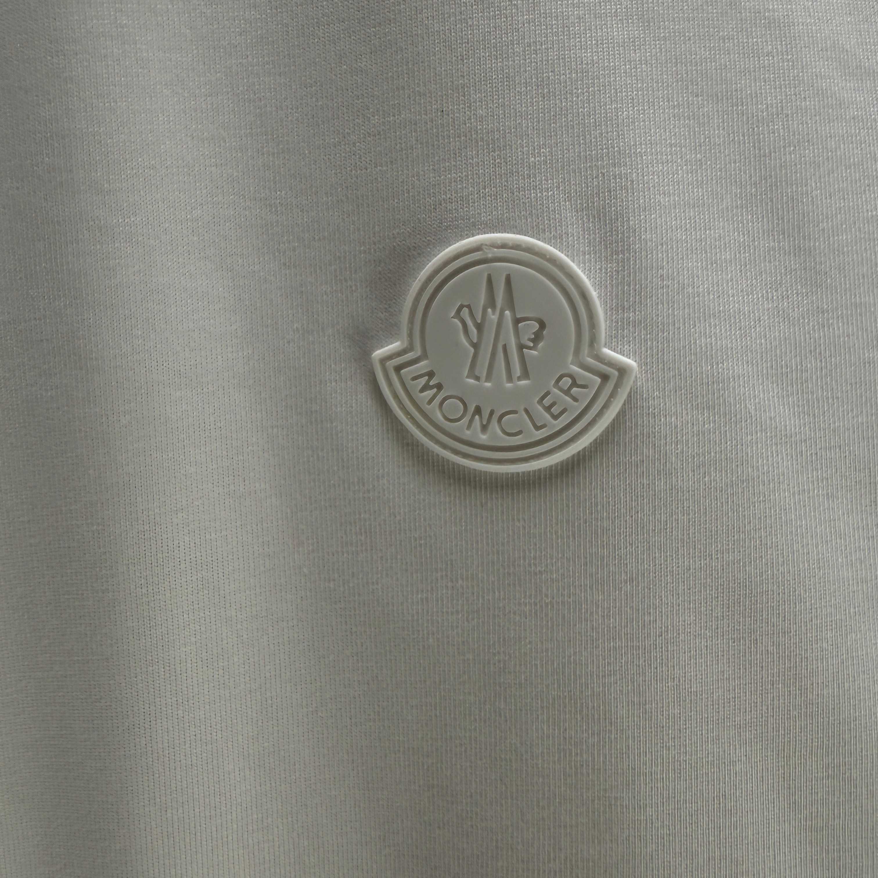 MONCLER 26S LONG-SLEEVE T-SHIRT 529