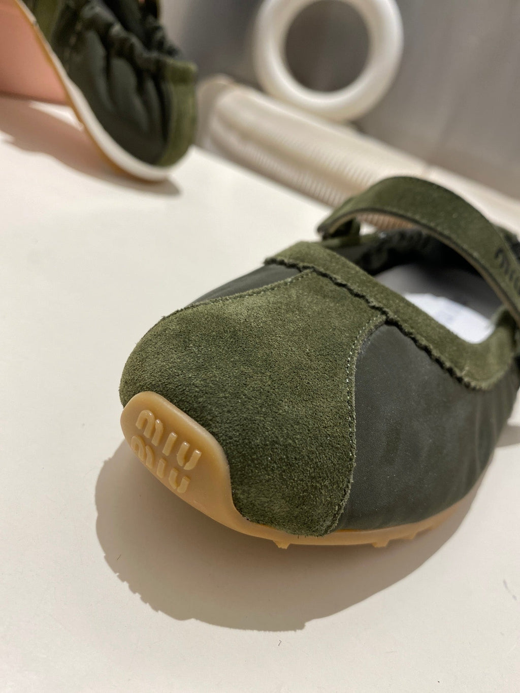 MIUMIU 26S RUCHES NAPPA BALLERINAS IN ARMY GREEN SUEDE AND FABRIC