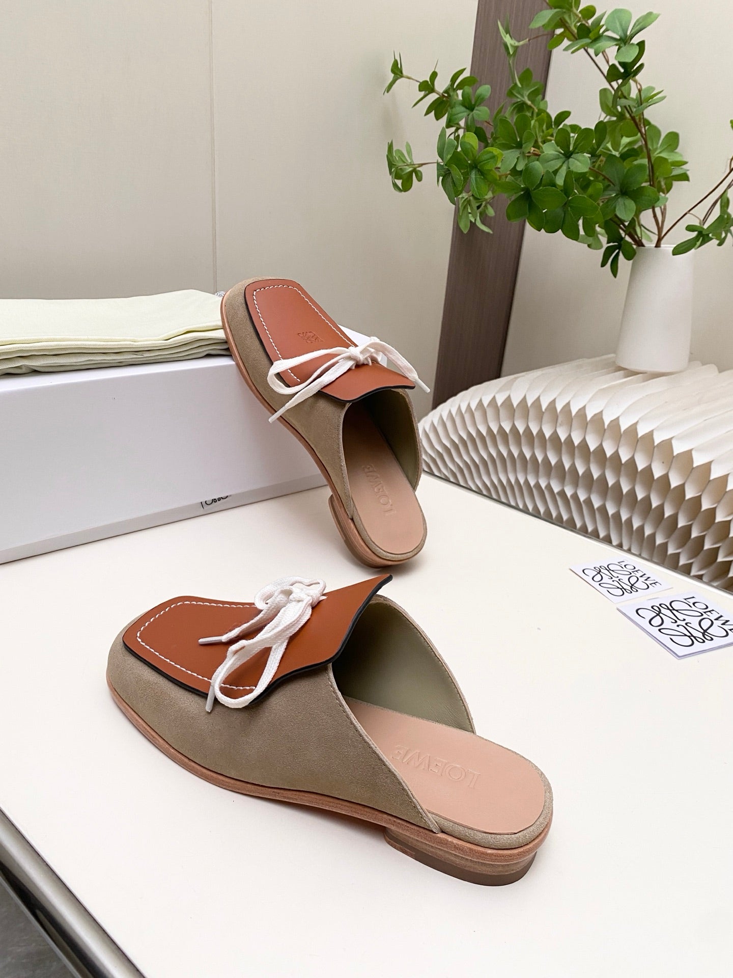LOEWE 26S FLAT MULES IN BROWN CALFSKIN AND SUEDE