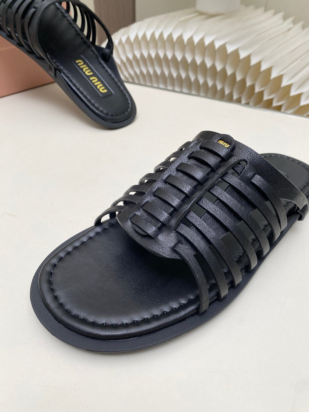 MIUMIU 26S SLIDES SANDAL IN BLACK CALFSKIN