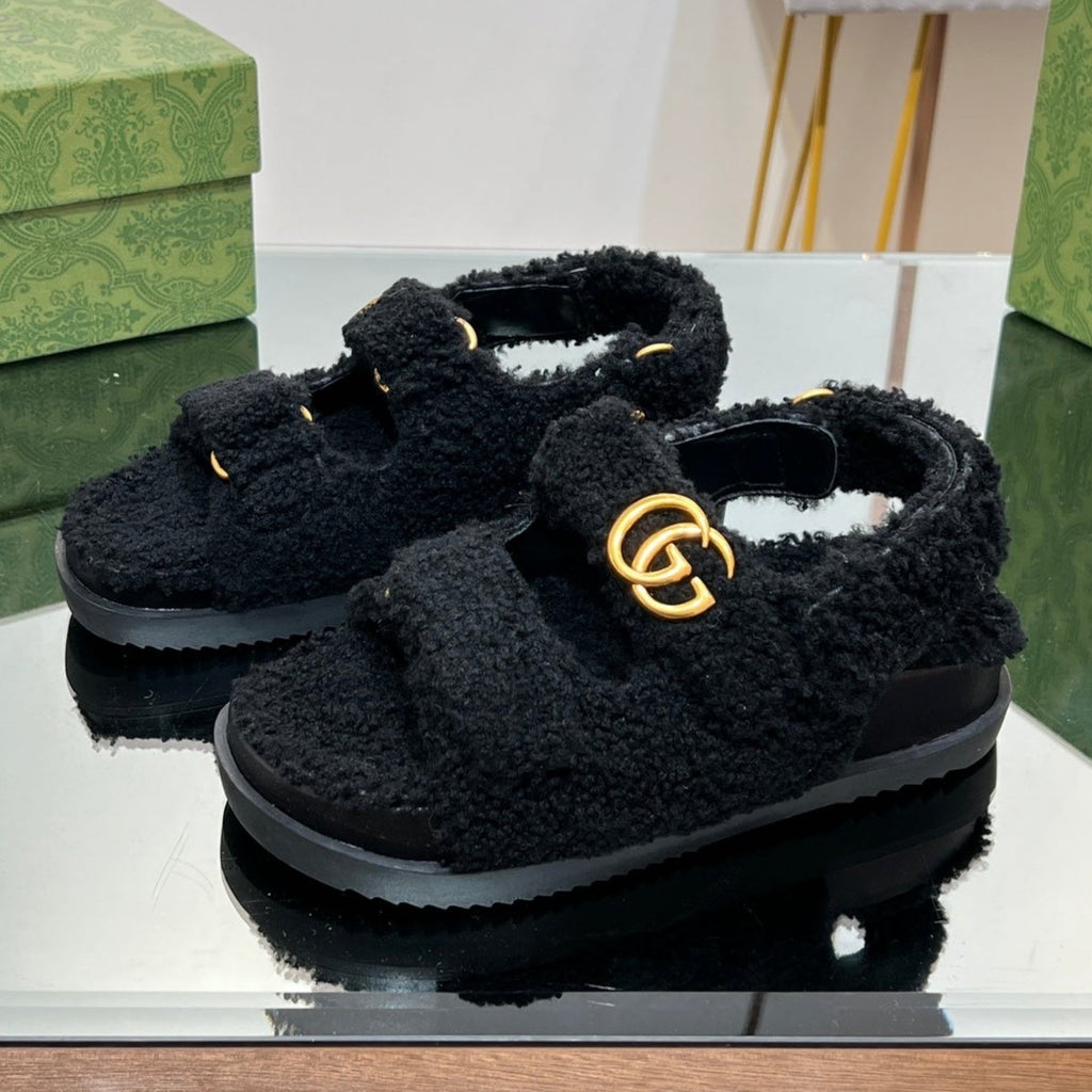 DAD SANDALS IN BLACK FLEECE WITH GOLD HARDWARE