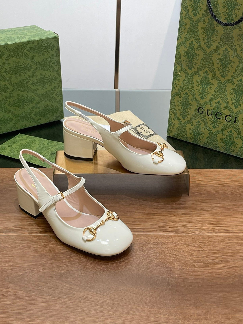 GG HORSEBIT PUMP WHITE GLOSSY LAMBSKIN