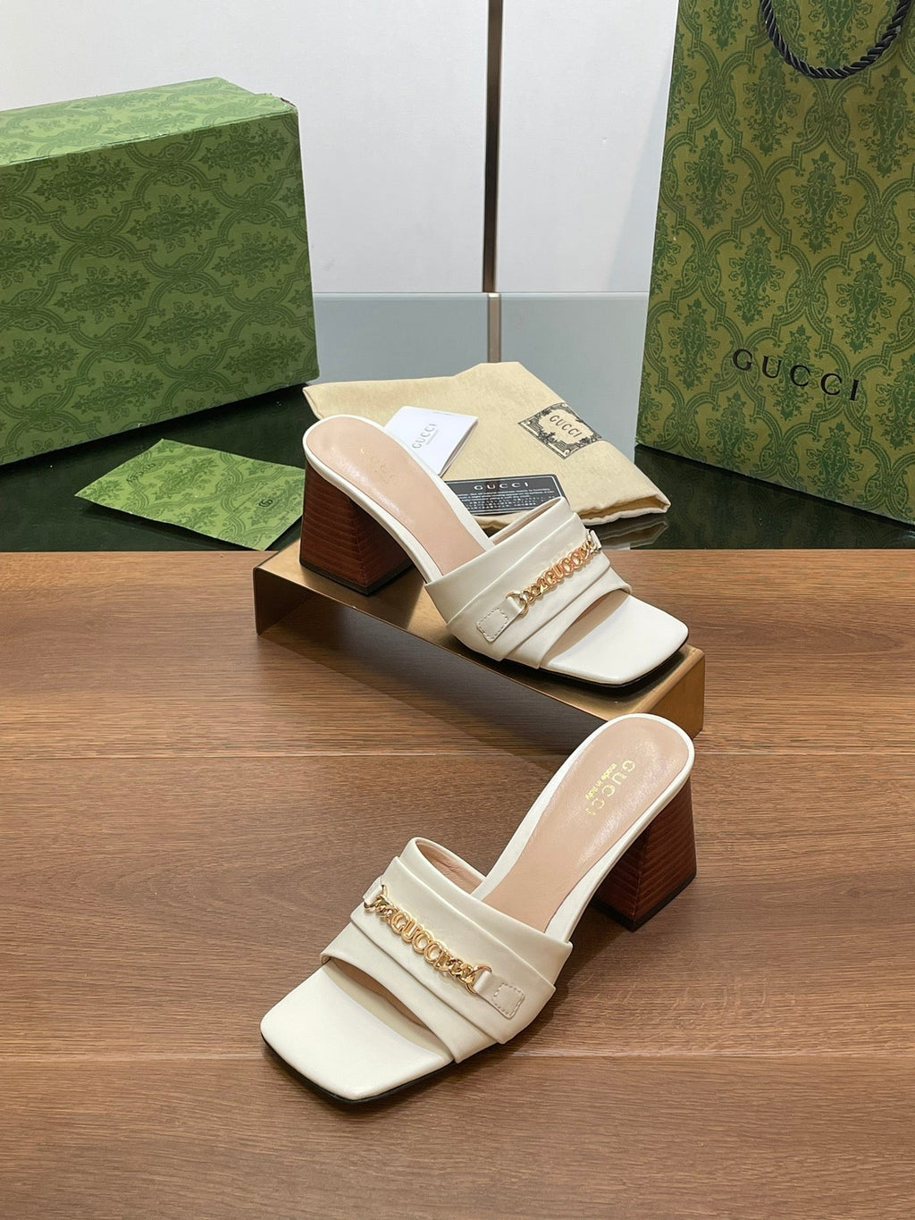 GG SIGNORIA SLIDE SANDAL WHITE DENIM