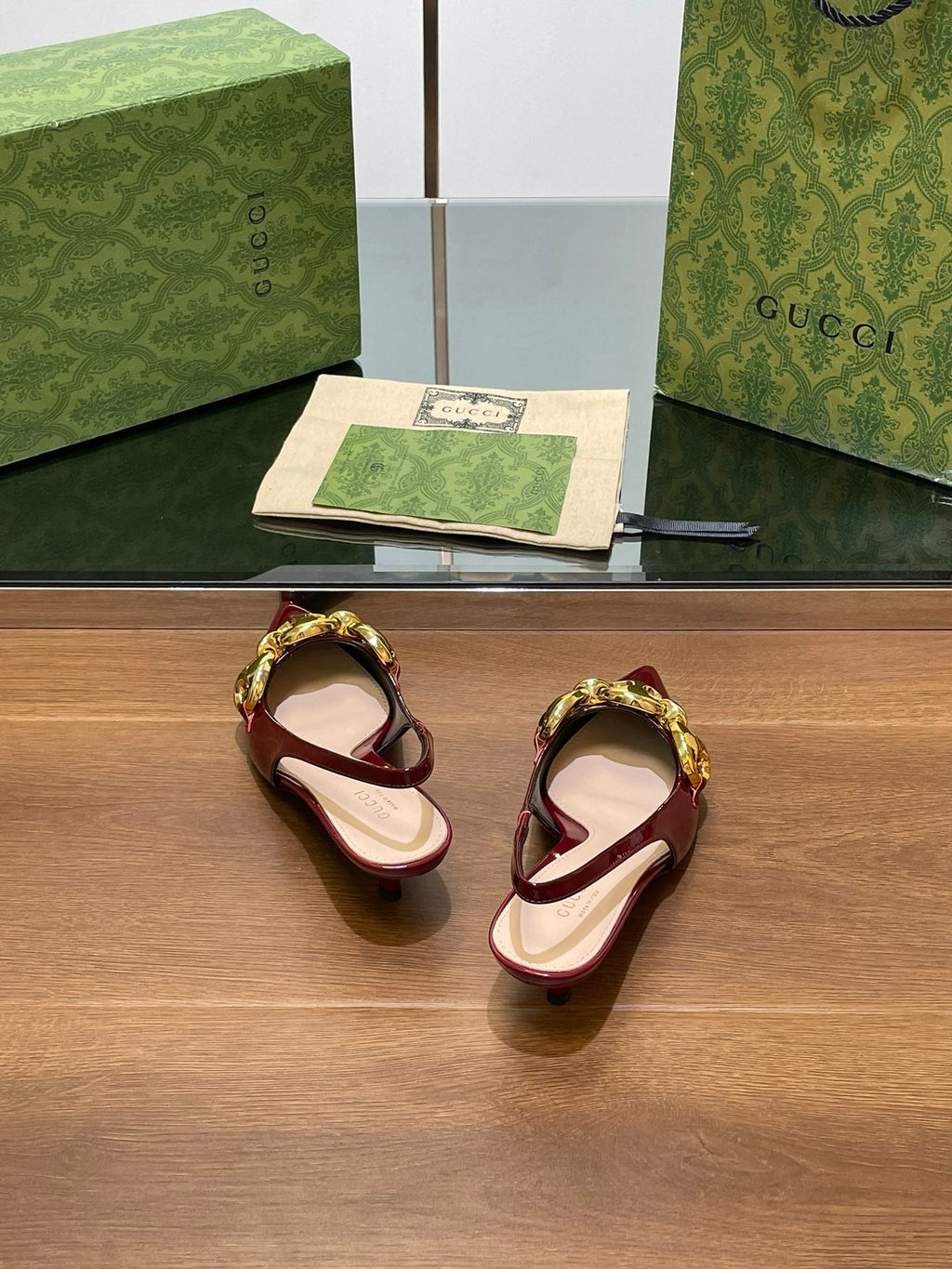 GG MID-HEELED SLINGBACK 4.5 CM IN WINE RED GLOSSY CALFSKIN WITH GOLD HARDWARE