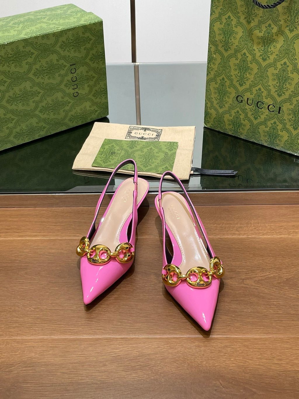 GG MID-HEELED SLINGBACK 4.5 CM IN FUSICA PINK GLOSSY CALFSKIN WITH GOLD HARDWARE