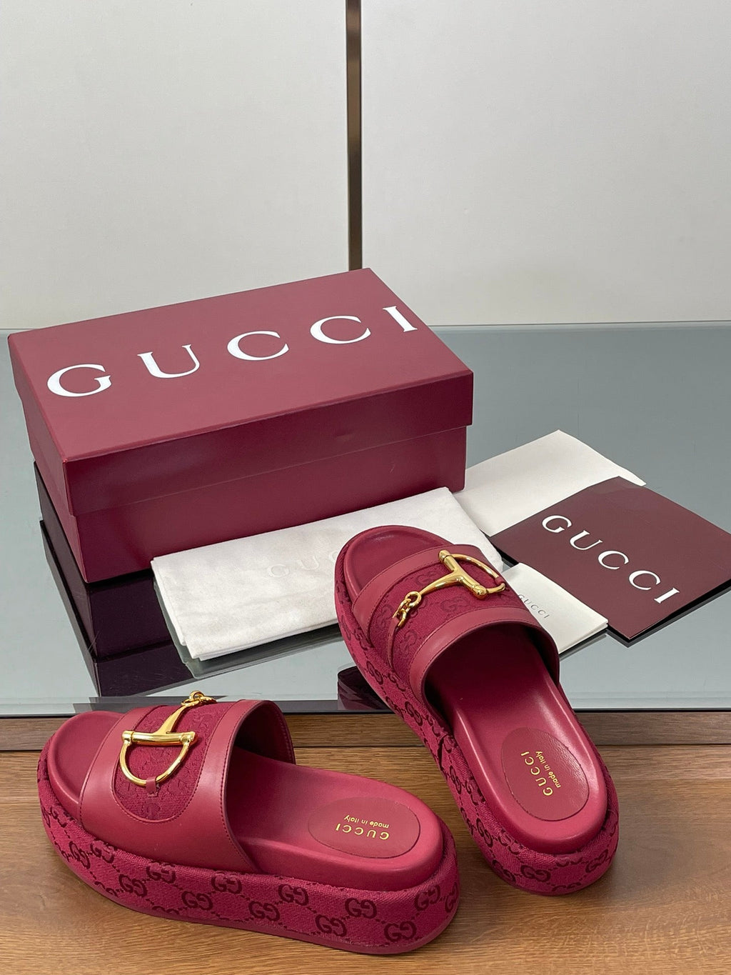 HIGH 5.5 CM WEDGE SANDALS IN RED CALFSKIN AND FABRIC