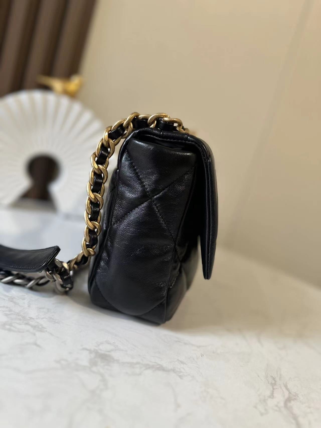 CHANEL 26S FLAP BAG 26 IN BLACK LAMBSKIN