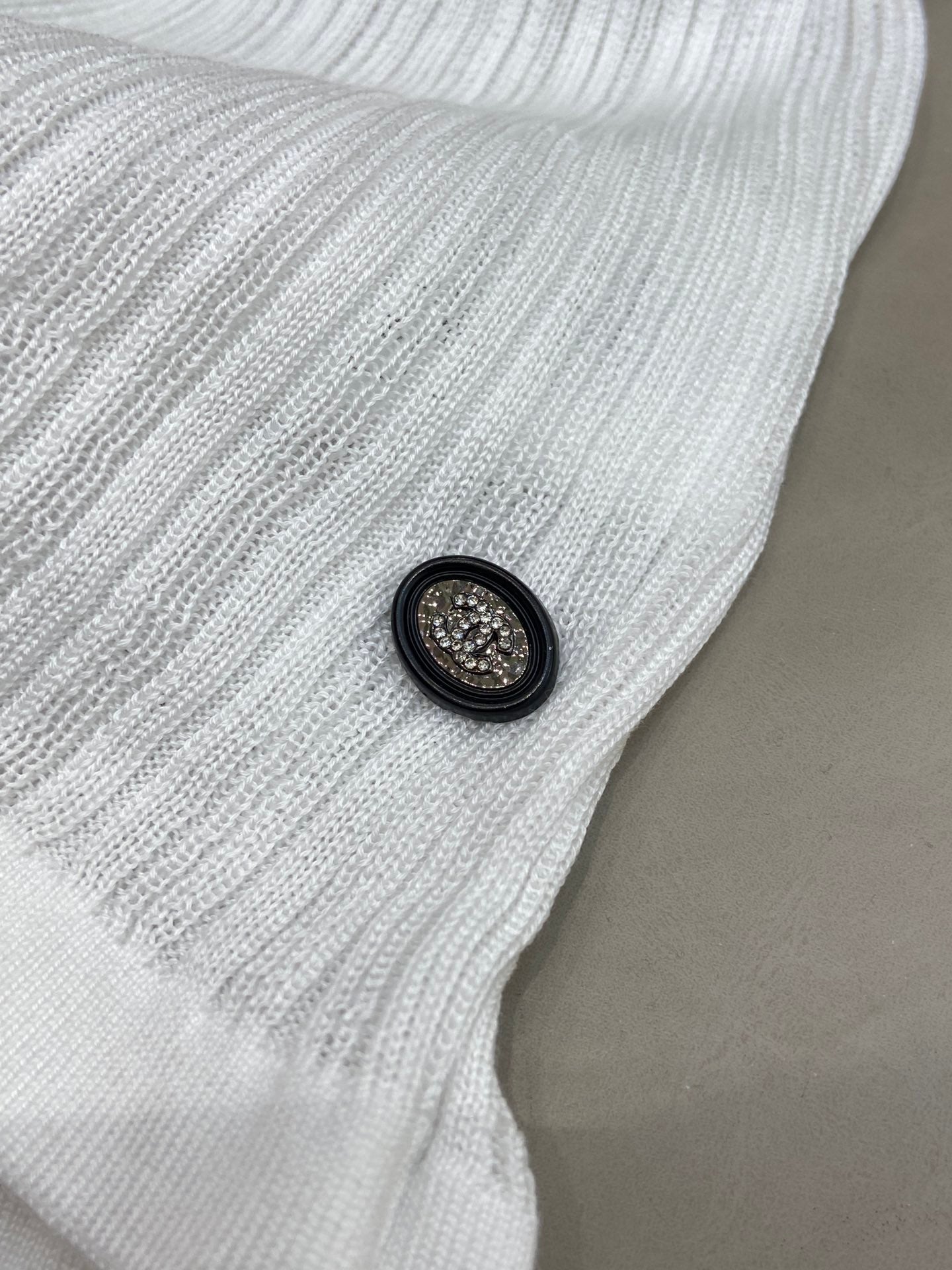 ROUND NECK KNIT TEE 25S IN COOL SILK 266093