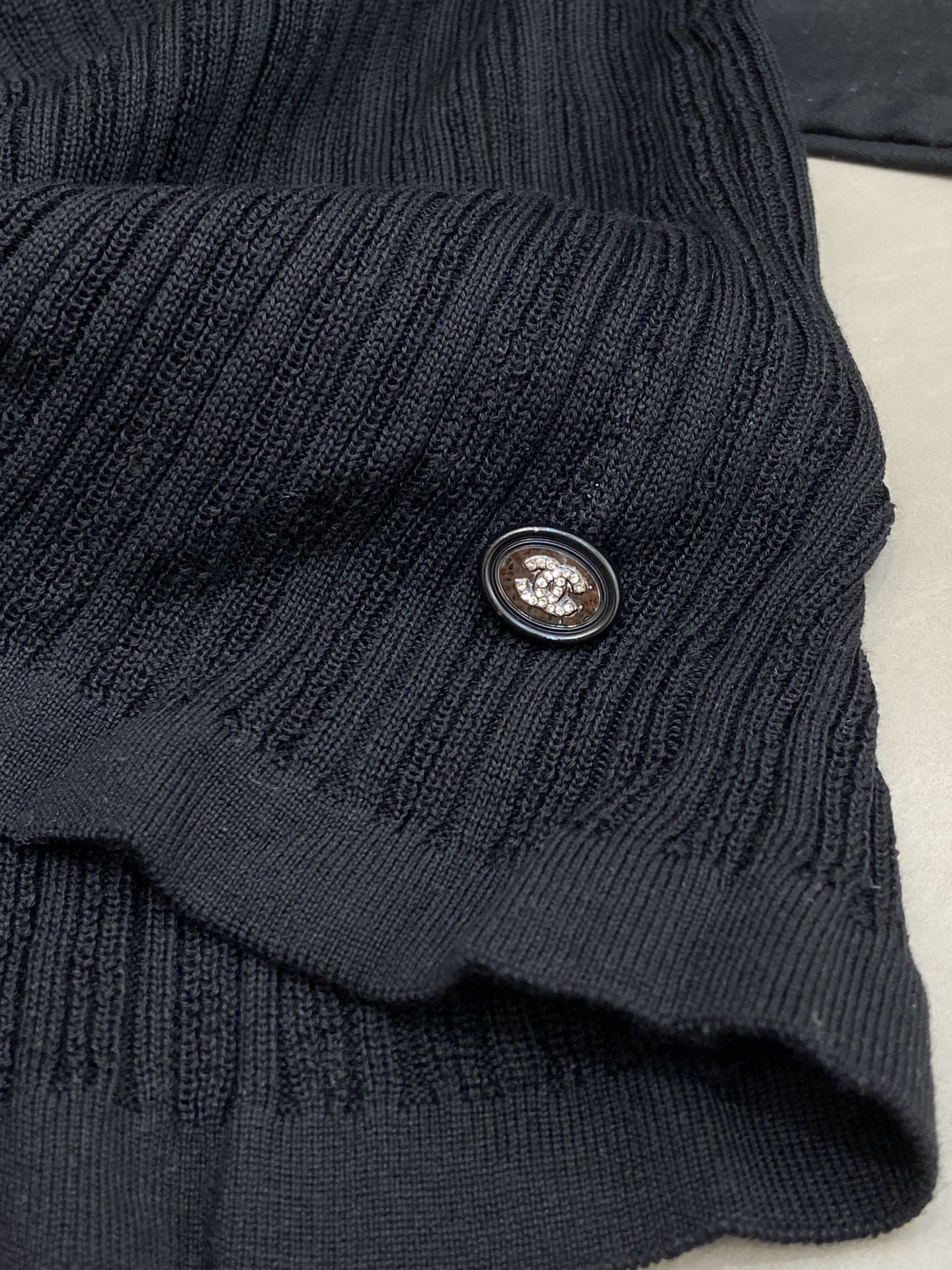 ROUND NECK KNIT TEE 25S IN COOL SILK 266098