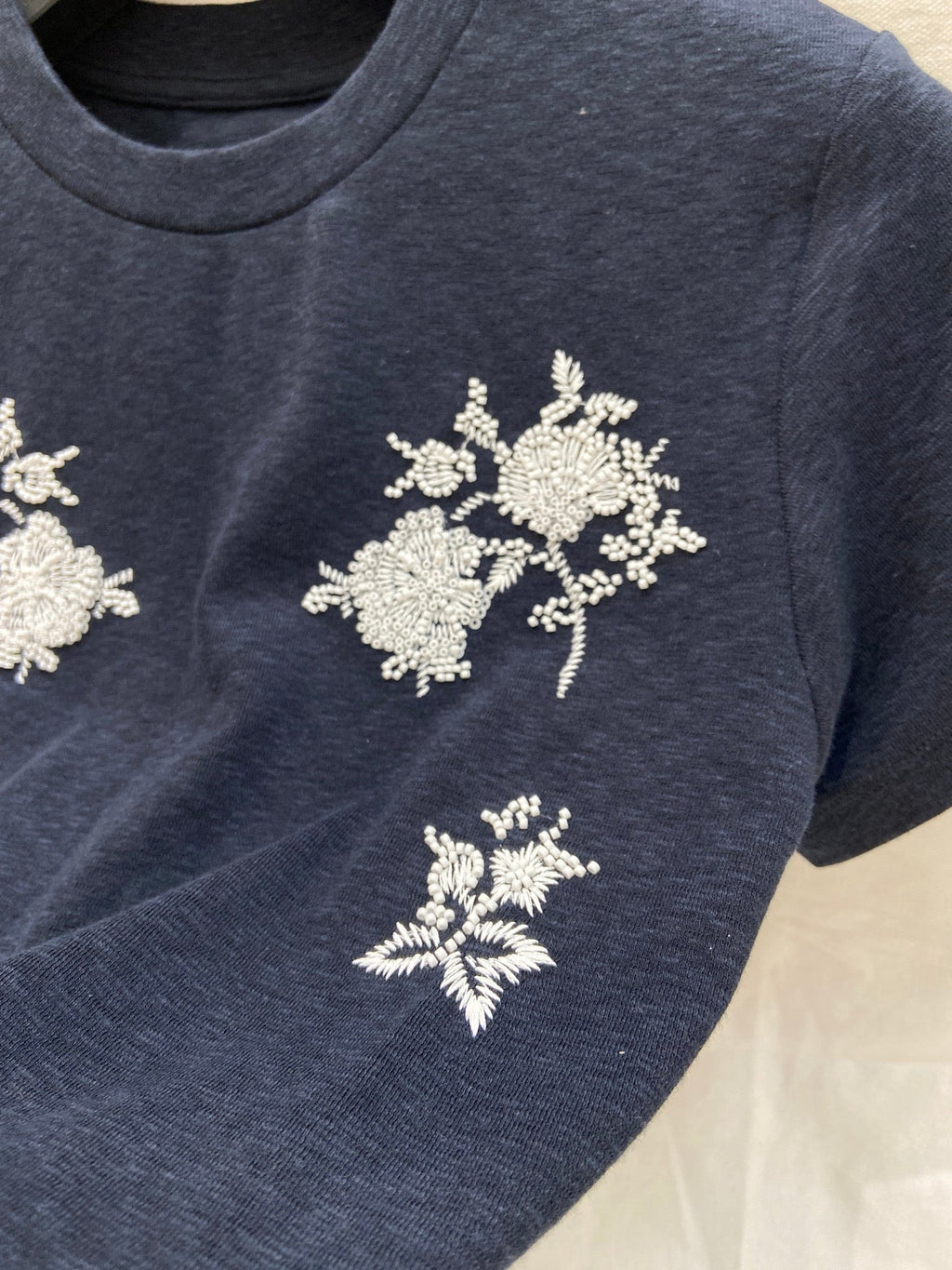 FLORAL EMBROIDERED T SHIRT 25S IN COTTON 266303