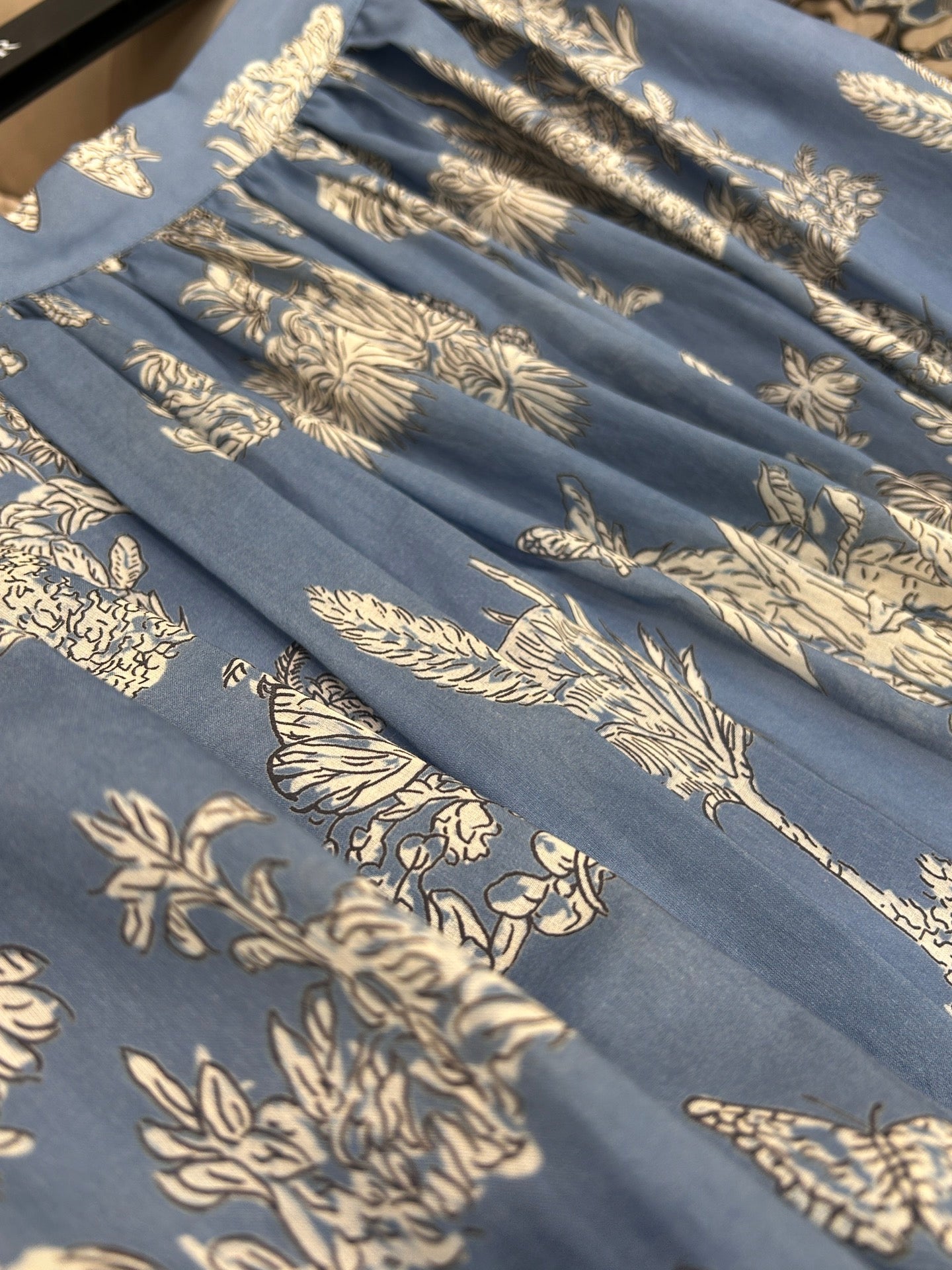 LONG SKIRT WITH COCONUT FOREST PRINT 25S IN COTTON 266160