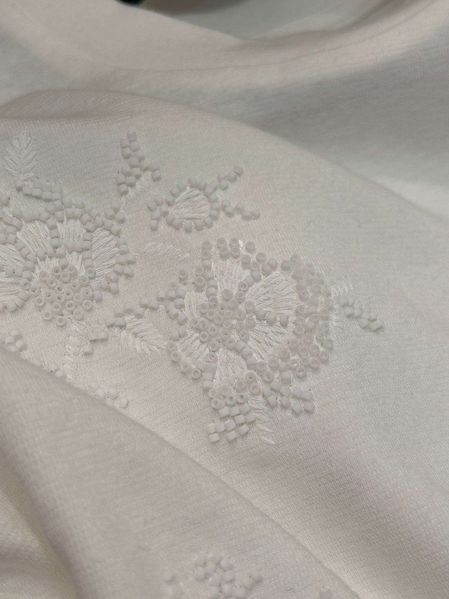 FLORAL EMBROIDERED T SHIRT 25S IN COTTON 266309