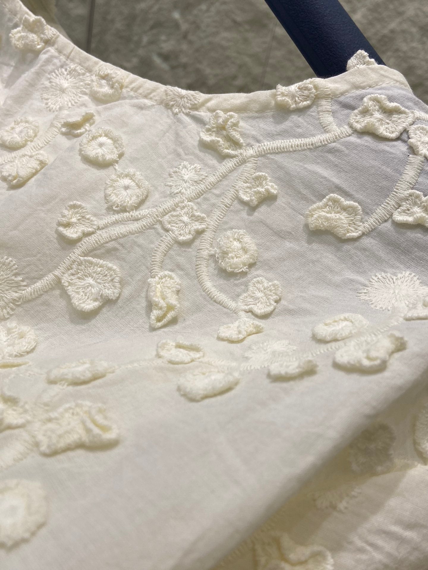 ROUND NECK EMBROIDERED SHIRT 25S IN COTTON 266154