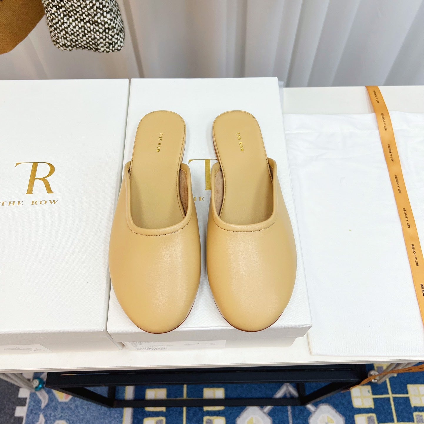 THE ROW 26S ROUND TOE MULES IN BEIGE CALFSKIN