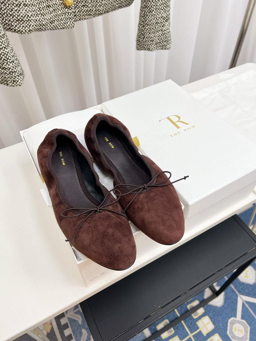 THE ROW 26S BALLET FLATS IN DARK BROWN SUEDE ELASTIC TRIM WITH BOW