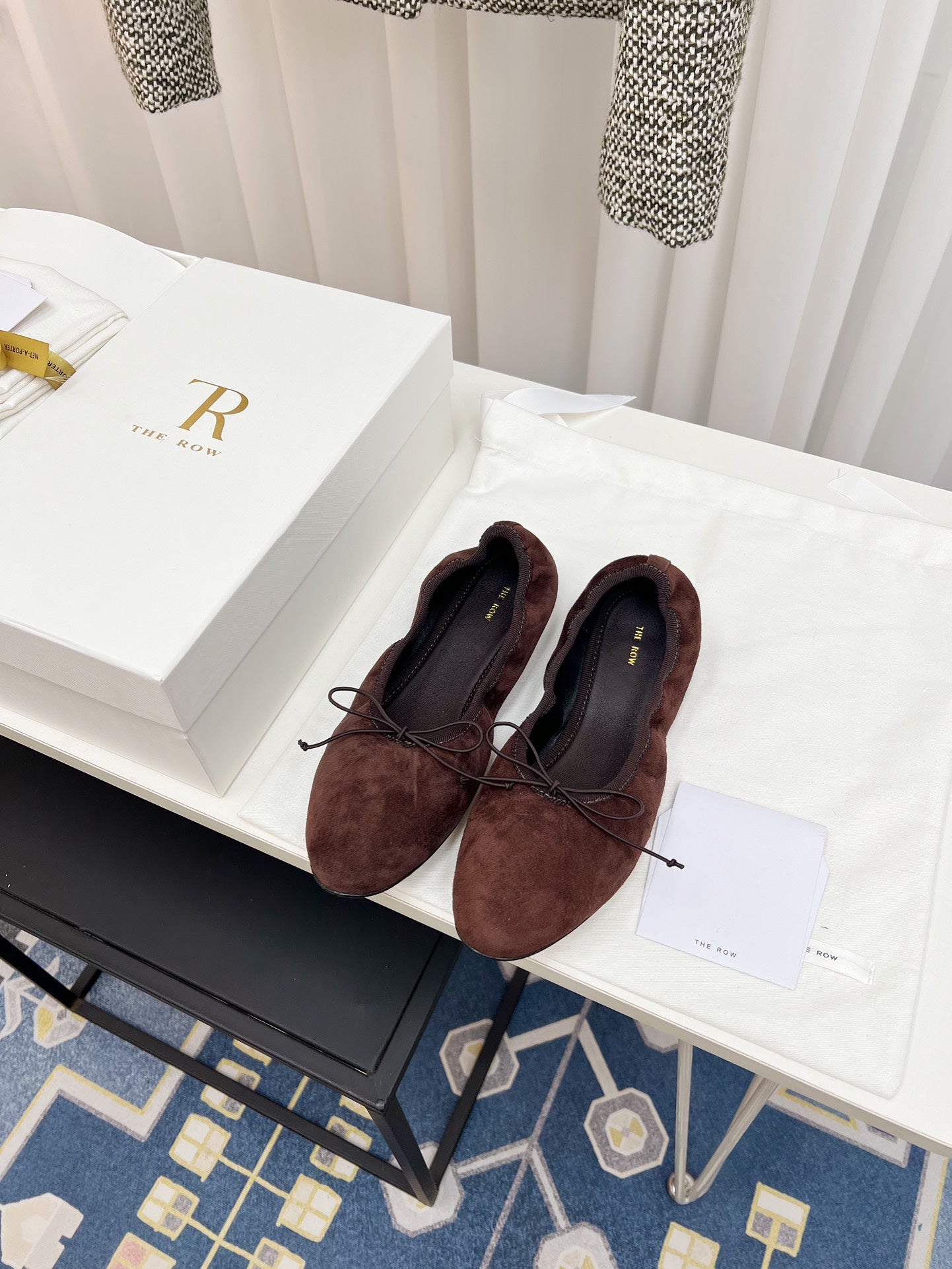 THE ROW 26S BALLET FLATS IN DARK BROWN SUEDE ELASTIC TRIM WITH BOW