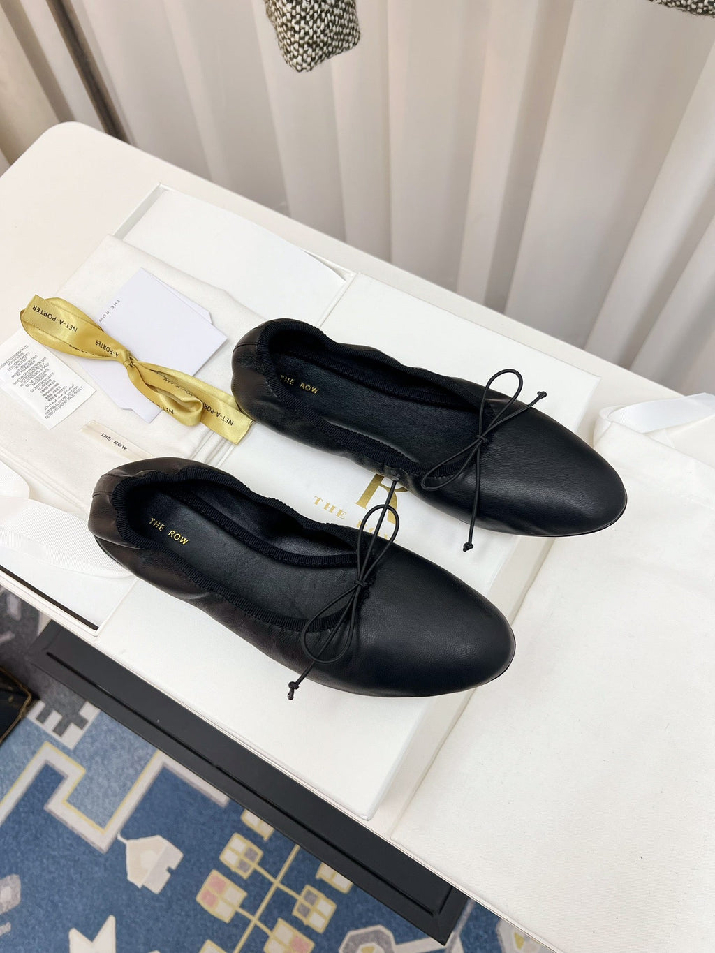 THE ROW 26S BALLET FLATS IN BLACK CALFSKIN ELASTIC TRIM WITH BOW