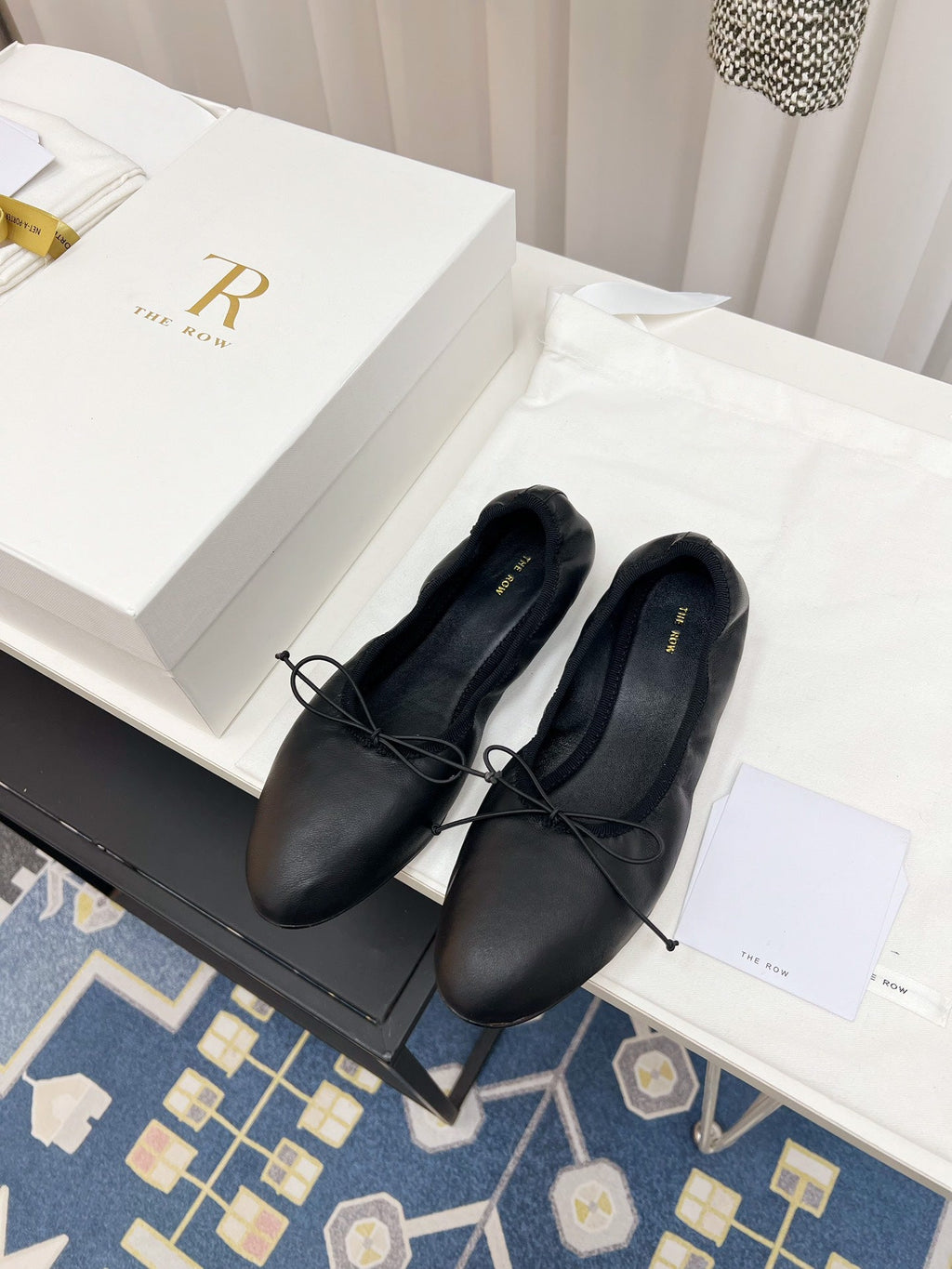 THE ROW 26S BALLET FLATS IN BLACK CALFSKIN ELASTIC TRIM WITH BOW