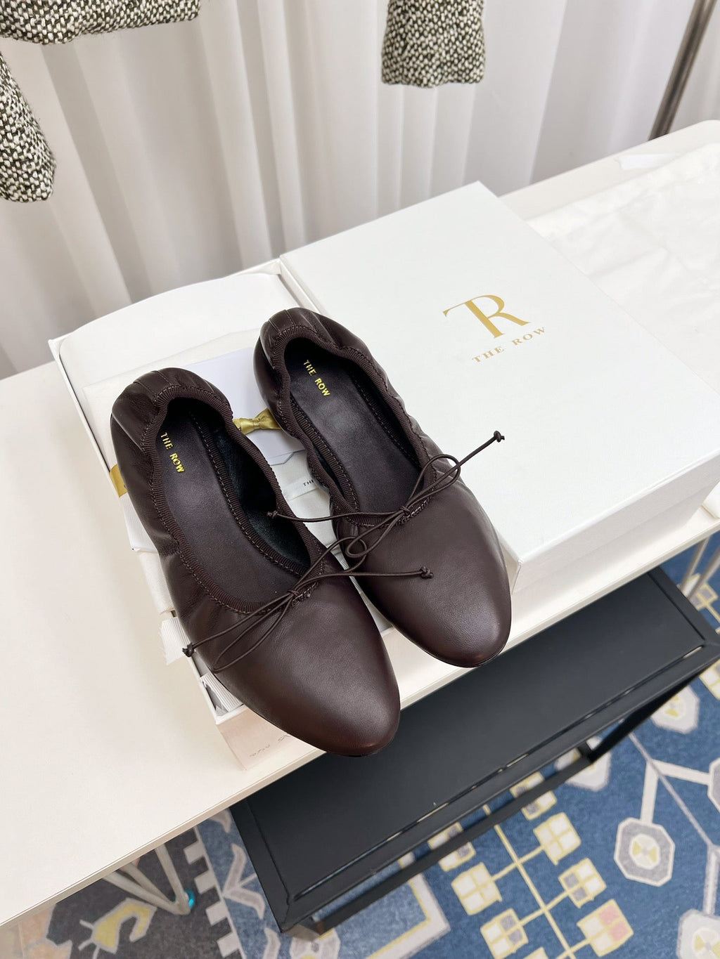 THE ROW 26S BALLET FLATS IN DARK BROWN CALFSKIN ELASTIC TRIM WITH BOW