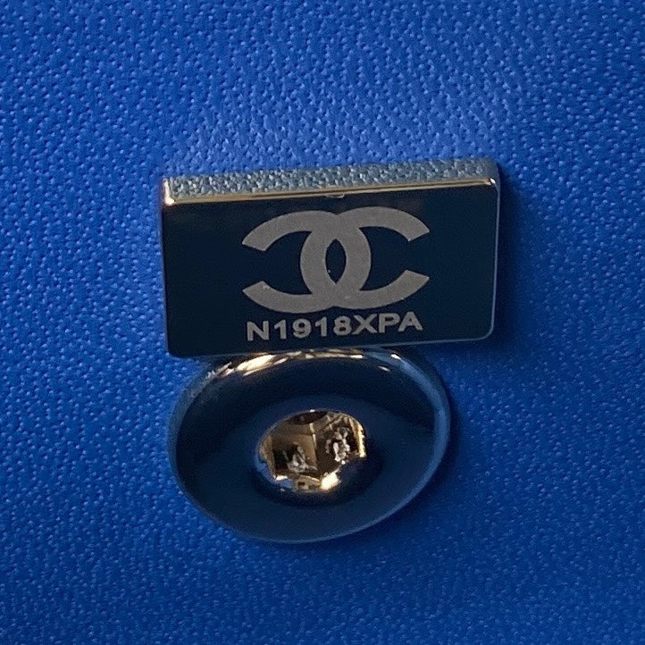 CHANEL 25S FLAP BAG 17 CM IN COBALT BLUE LAMBSKIN