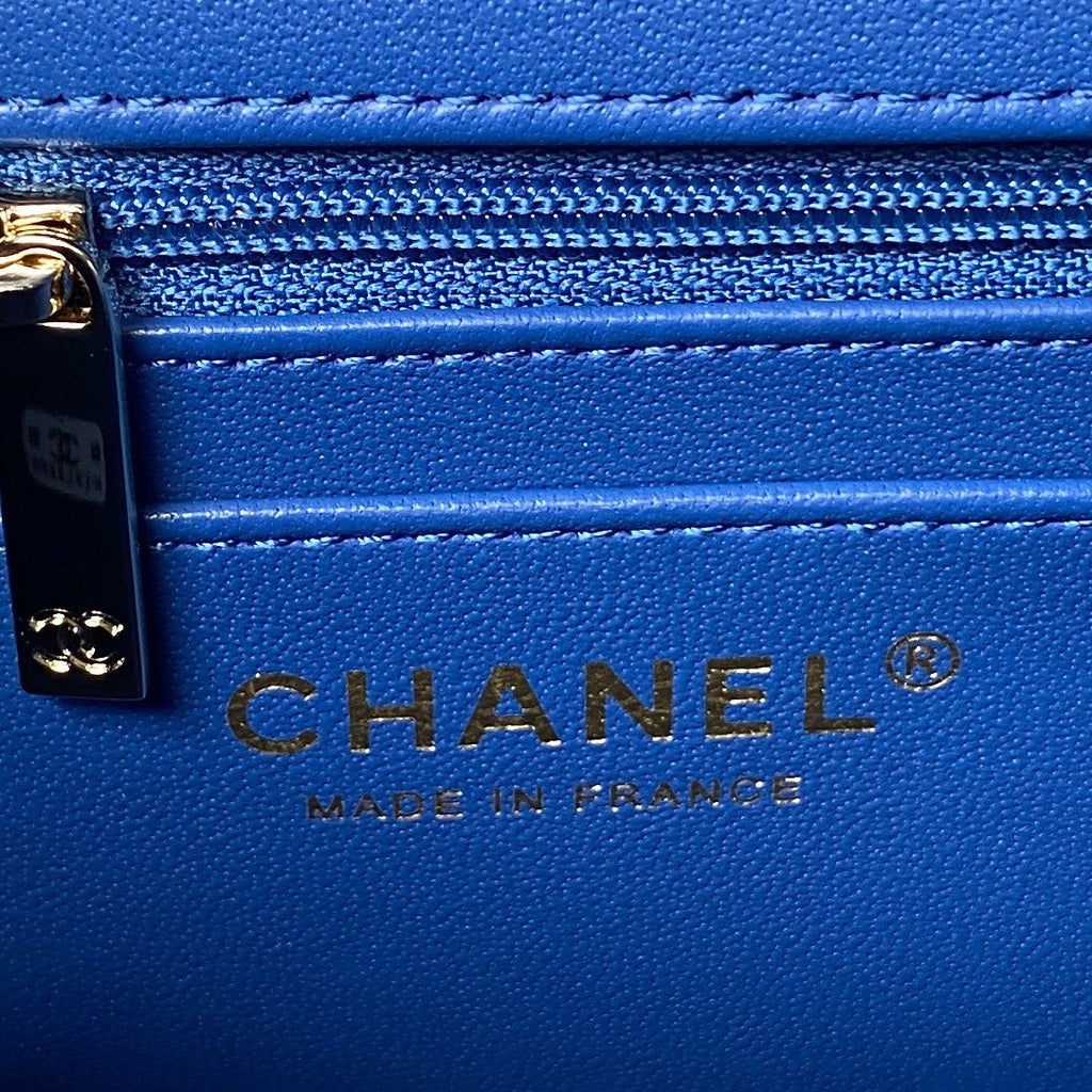 CHANEL 25S FLAP BAG 17 CM IN COBALT BLUE LAMBSKIN