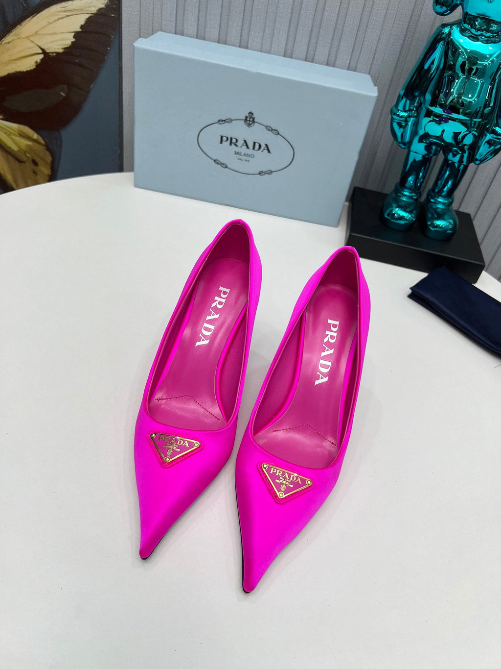 PRADA 26S POINTED TOE PUMPS STILETTO HEEL 80MM IN FUCHSIA PINK SATIN