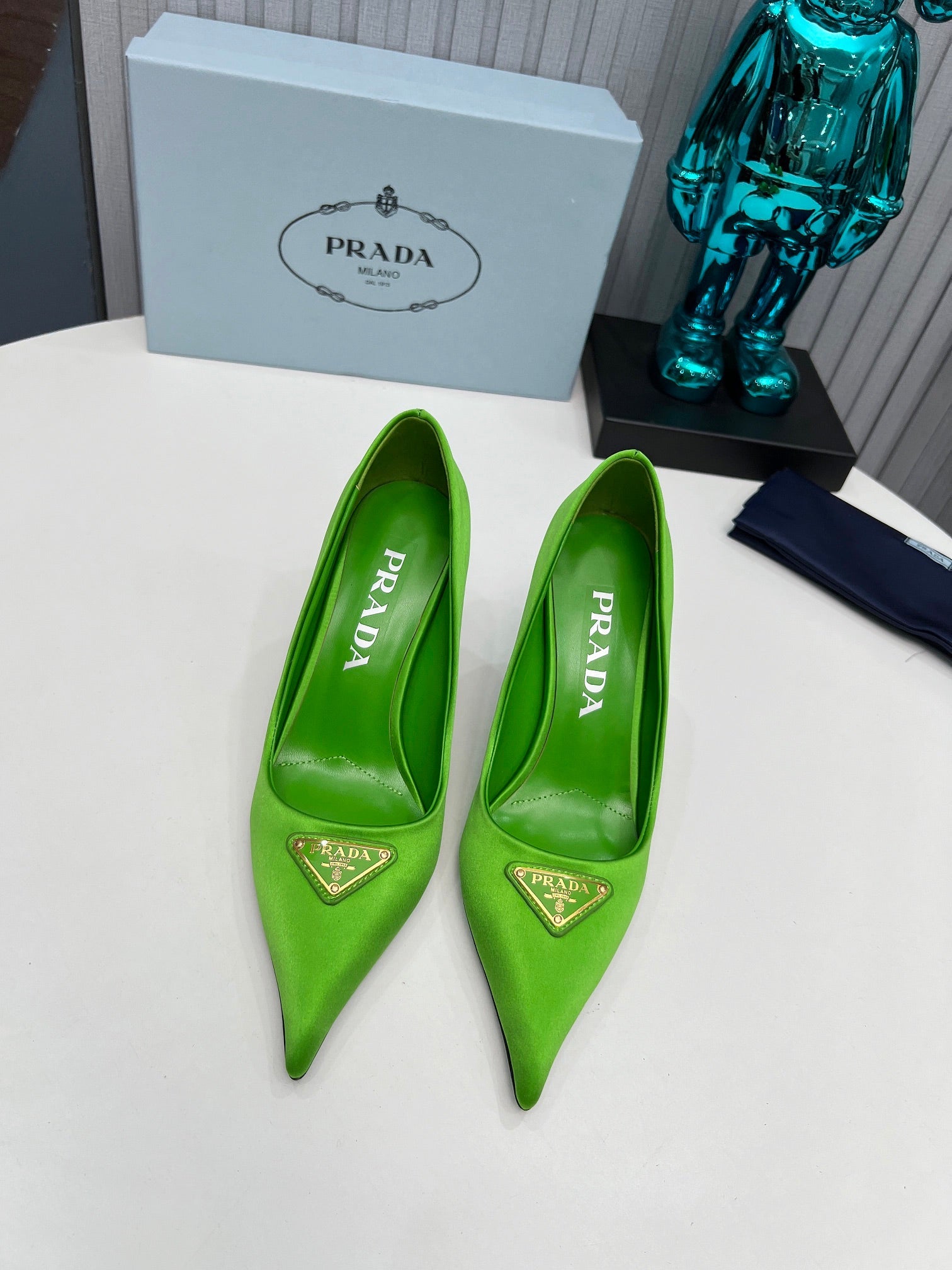PRADA 26S POINTED TOE PUMPS STILETTO HEEL 80MM IN LIME GREEN SATIN