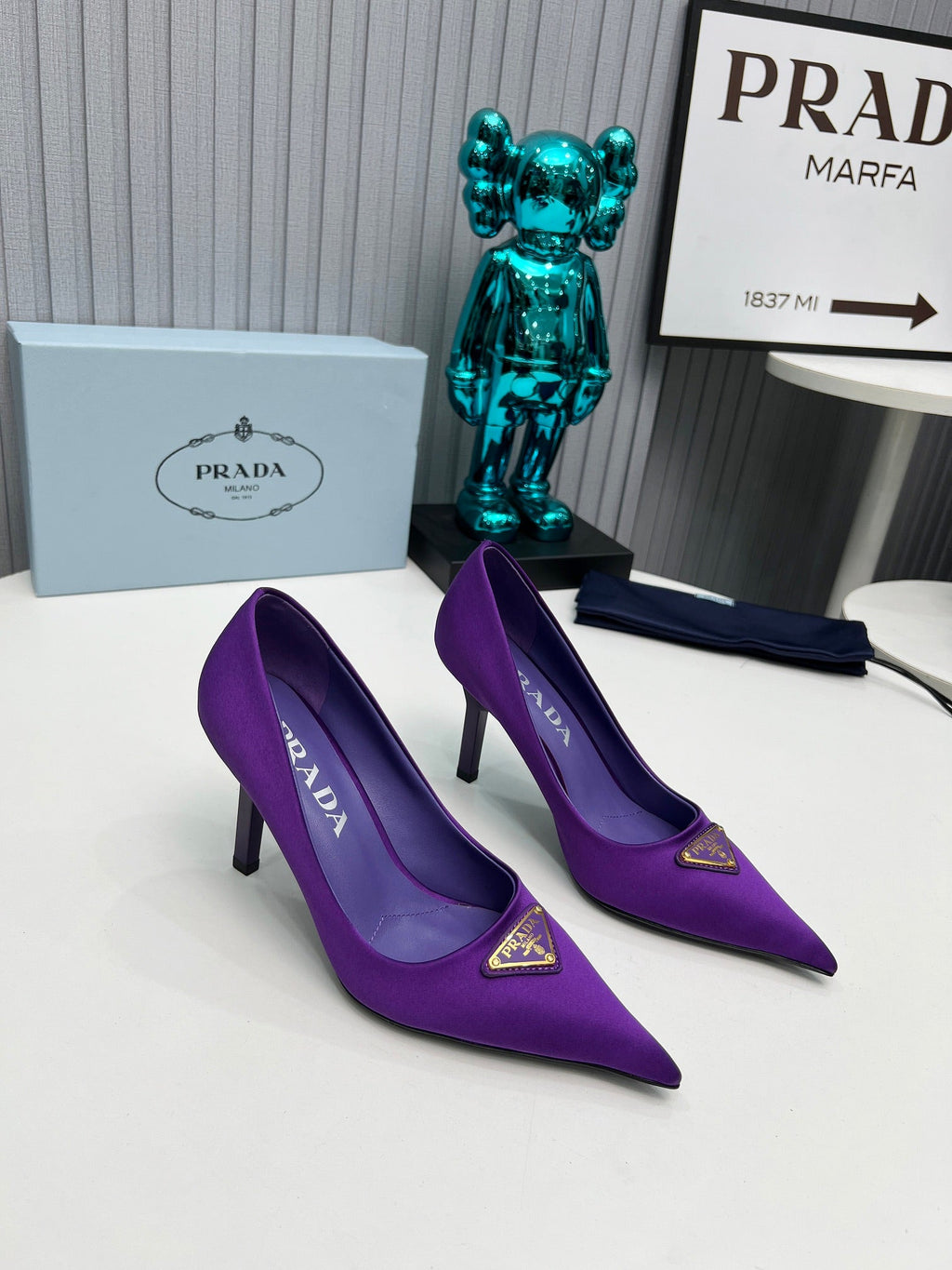 PRADA 26S POINTED TOE PUMPS STILETTO HEEL 80MM IN DEEP PURPLE SATIN