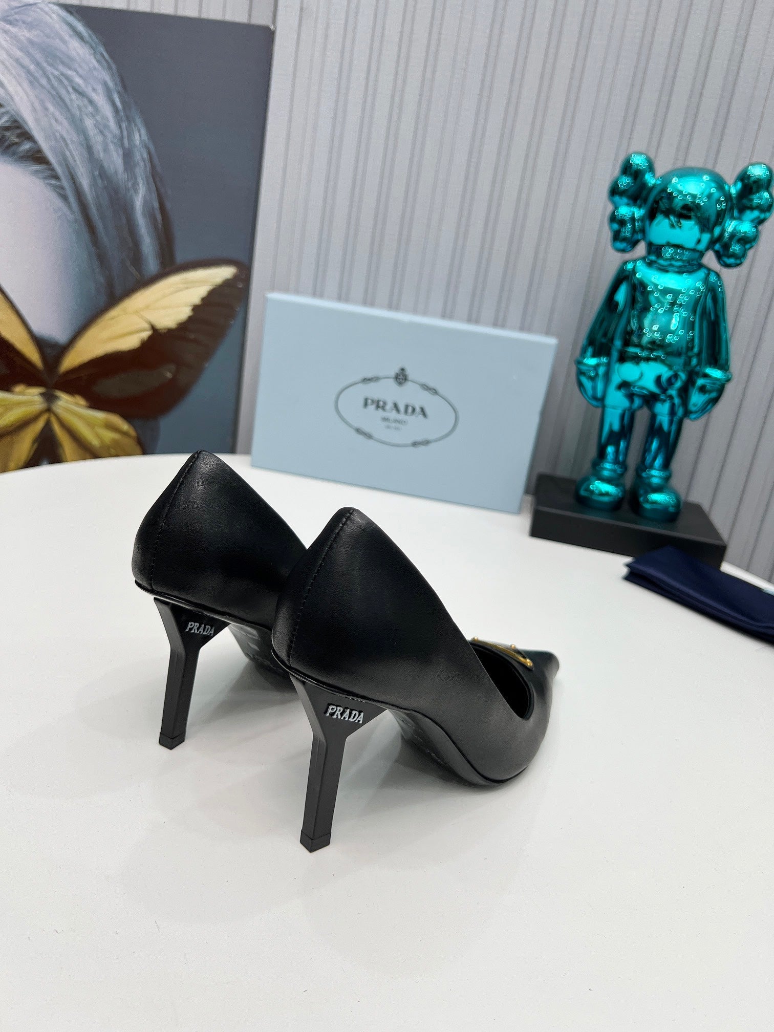 PRADA 26S POINTED TOE PUMPS STILETTO HEEL 80MM IN BLACK CALFSKIN