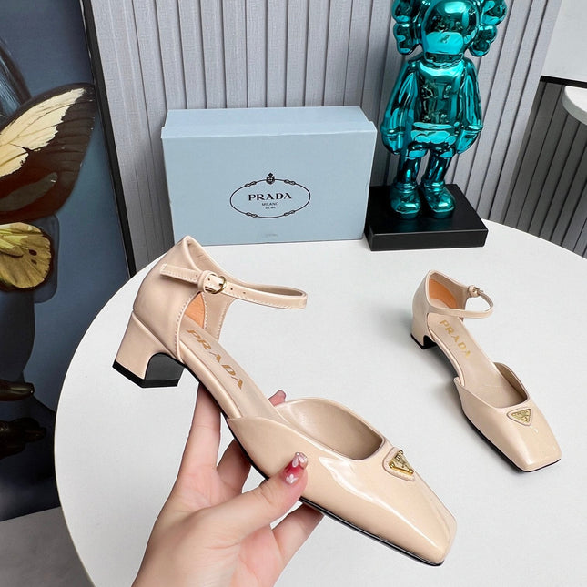 PRADA 26S ANKLE STRAP PUMPS 40MM IN NUDE BEIGE PATENT CALFSKIN TRIANGLE LOGO