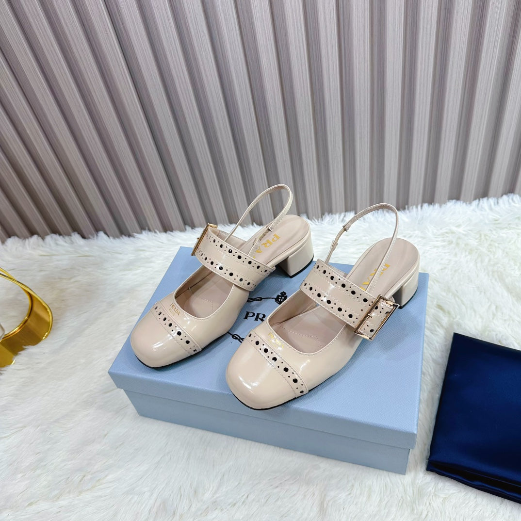 PRADA 26S SQUARE TOE STUDDED SLINGBACK BLOCK HEEL 40MM IN BEIGE PATENT CALFSKIN