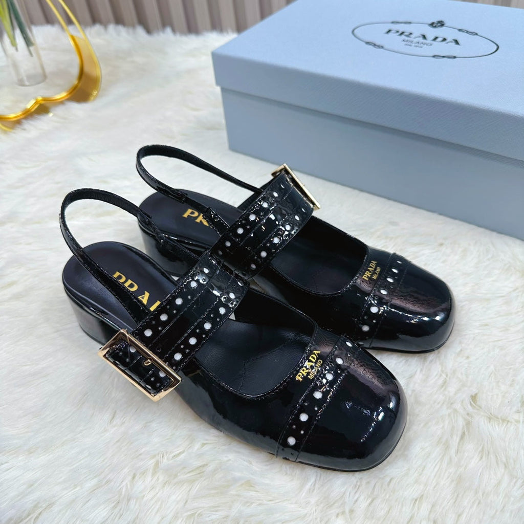 PRADA 26S SQUARE TOE STUDDED SLINGBACK BLOCK HEEL 40MM IN BLACK PATENT CALFSKIN