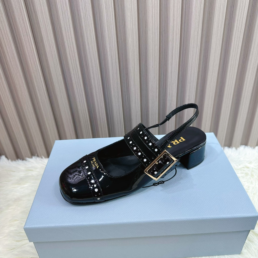 PRADA 26S SQUARE TOE STUDDED SLINGBACK BLOCK HEEL 40MM IN BLACK PATENT CALFSKIN