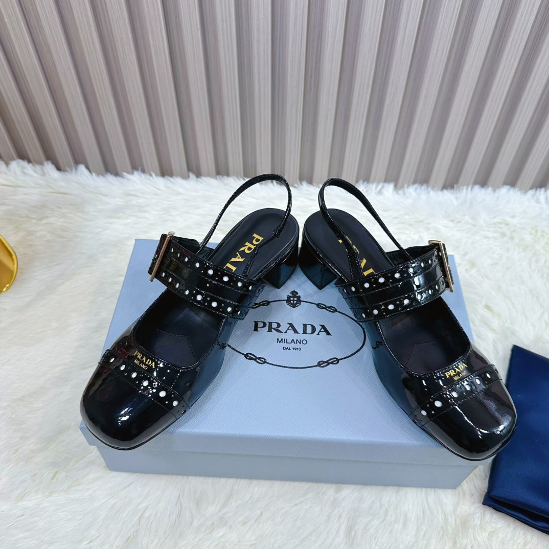 PRADA 26S SQUARE TOE STUDDED SLINGBACK BLOCK HEEL 40MM IN BLACK PATENT CALFSKIN
