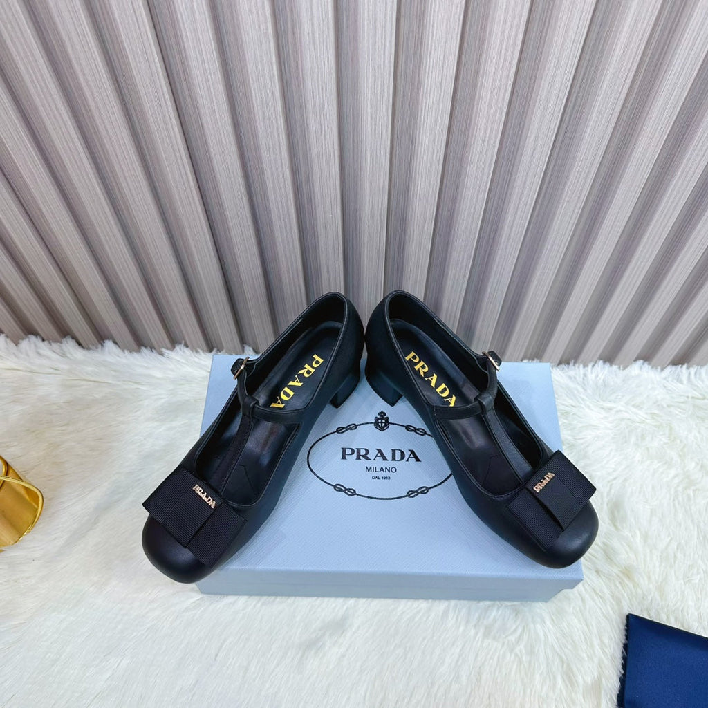 PRADA 26S T-STRAP MARY JANE PUMPS 40MM IN BLACK CALFSKIN WITH BOW