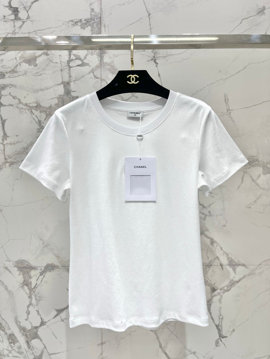 CHANEL 26S SHORT-SLEEVE T-SHIRT 831