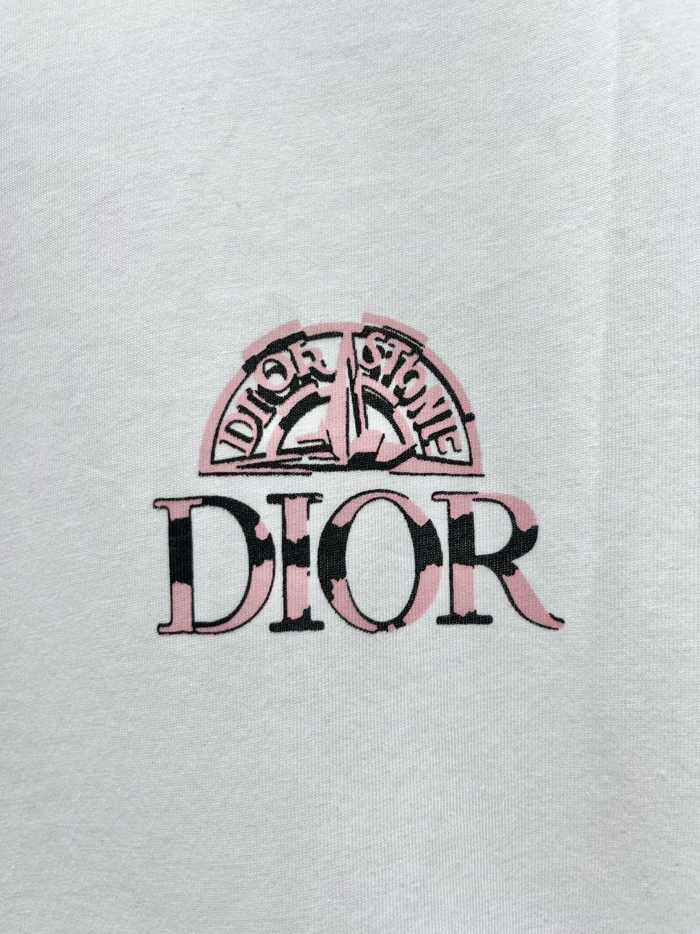 DIOR 26S SHORT-SLEEVE T-SHIRT 1009