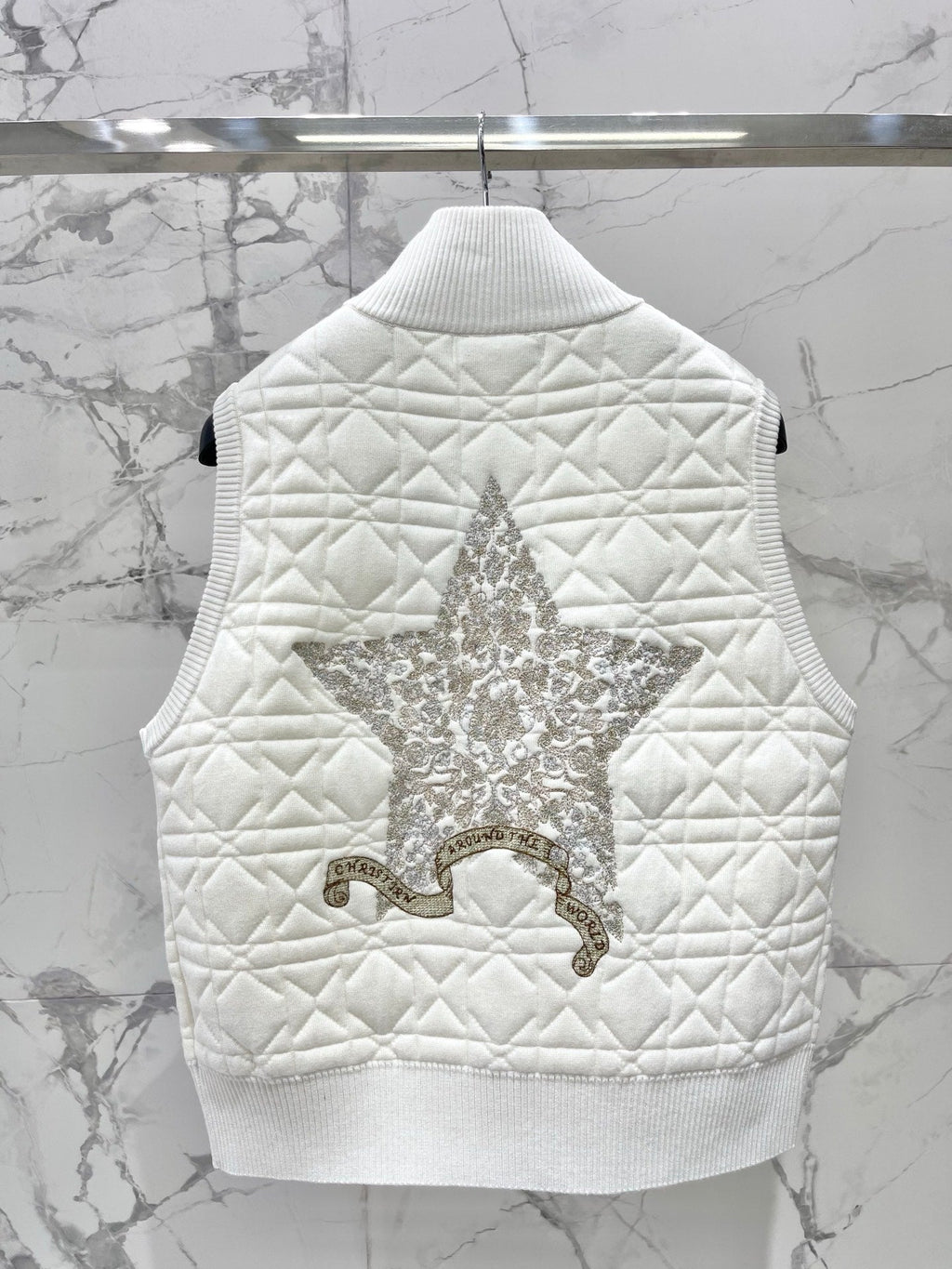 DIOR 26S DIAMOND-PATTERN KNIT VEST 947