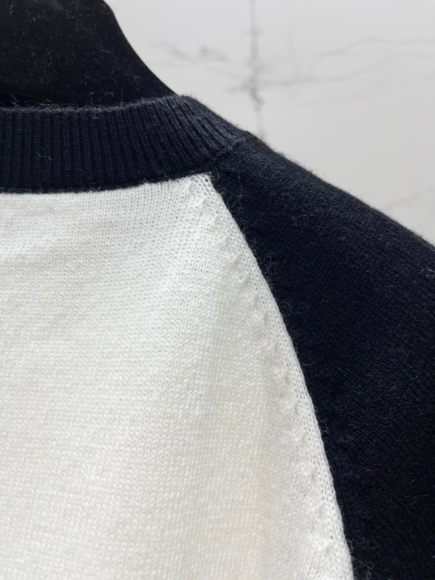 CHANEL 26S SHORT-SLEEVE KNIT TOP 957