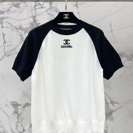 CHANEL 26S SHORT-SLEEVE KNIT TOP 957