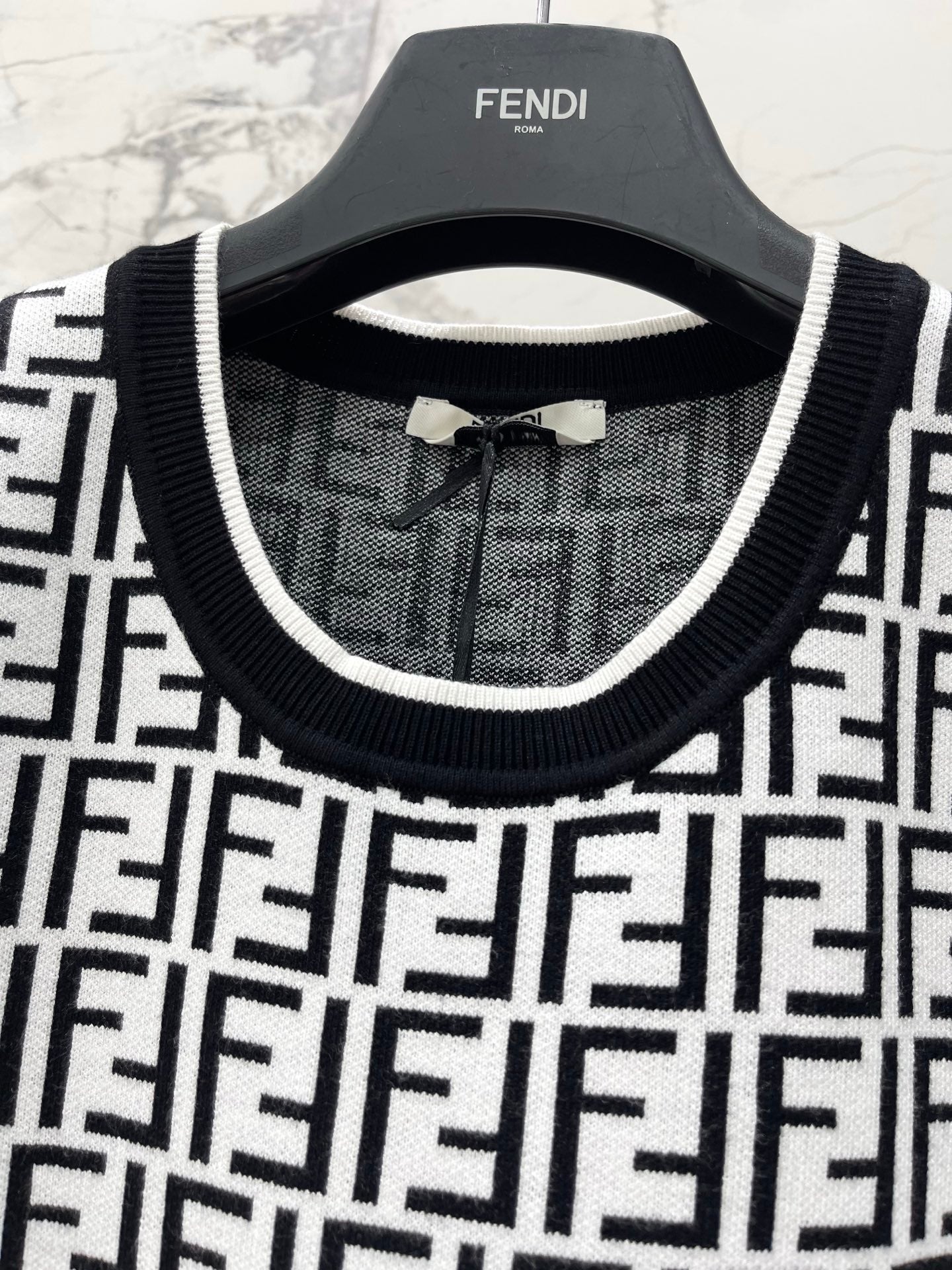 FENDI 26S KNIT TANK TOP 046