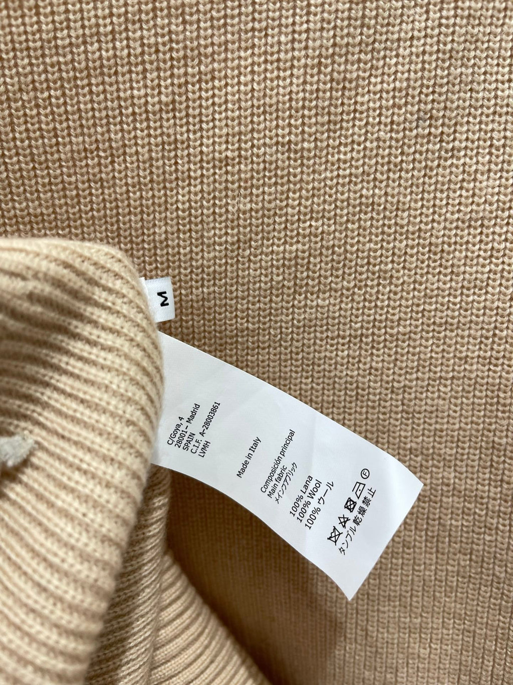 LOEWE 26S V-NECK KNITTED SWEATER 554