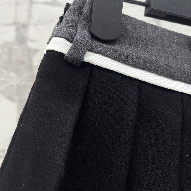 PRADA 26S PLEATED KNIT MINI SKIRT 1076