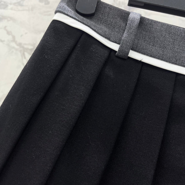 PRADA 26S PLEATED KNIT MINI SKIRT 1076