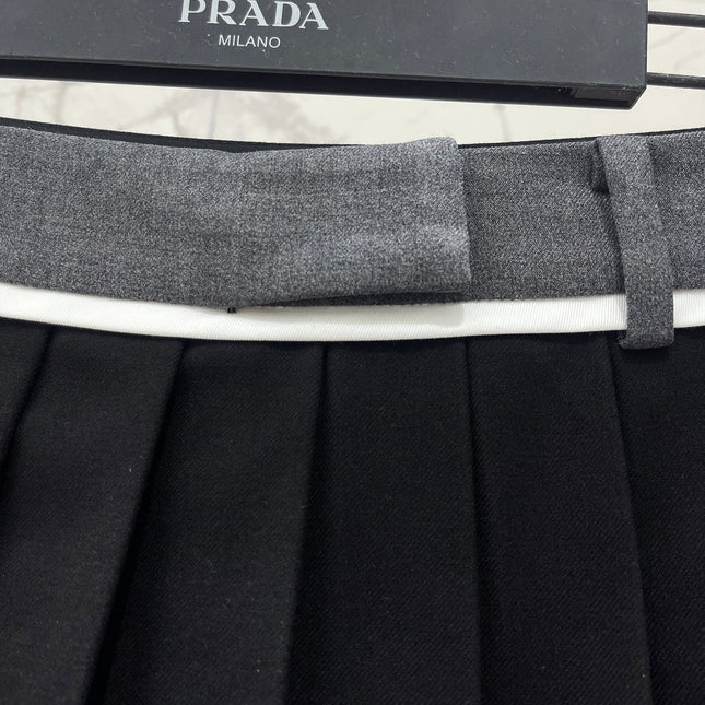 PRADA 26S PLEATED KNIT MINI SKIRT 1076