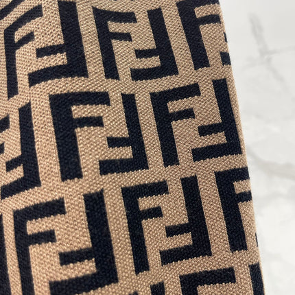 FENDI 26S KNIT SHORTS 237