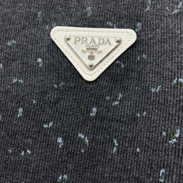 PRADA 26S KNIT CARDIGAN 1124