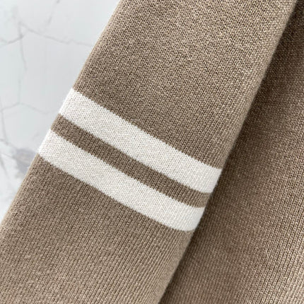 CHANEL 26S V-NECK CARDIGAN 1547