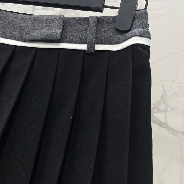 PRADA 26S PLEATED KNIT MINI SKIRT 1076