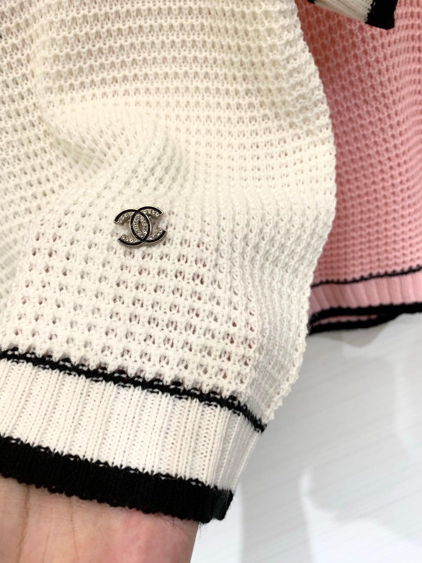CHANEL 26S SHORT-SLEEVE SWEATER STYLE 1068